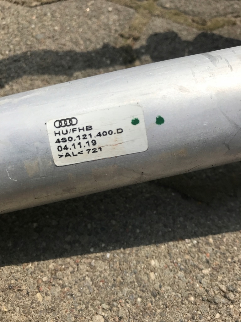 фото №7, Audi r8 5.2 труба шланг wody жидкость 4s0819270d