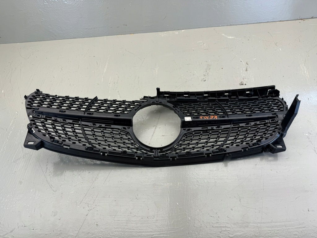 Mercedes cla w117 13-19r решётка радиатора решётка радиатора бампера перед передняя a1178880860 Доставка