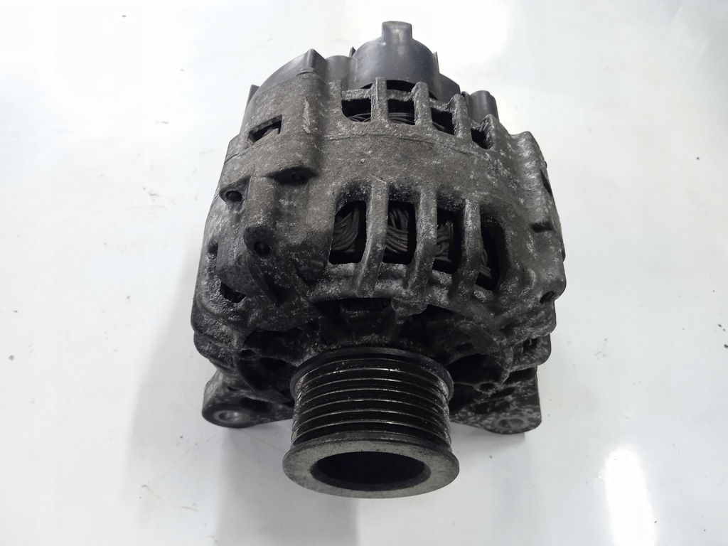 фото №1, Renault clio iii 1,2tce генератор 8200654541b