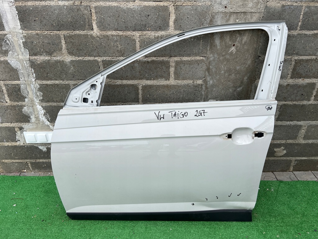 фото №1, Vw taigo 2g7 дверь левая передние левый перед