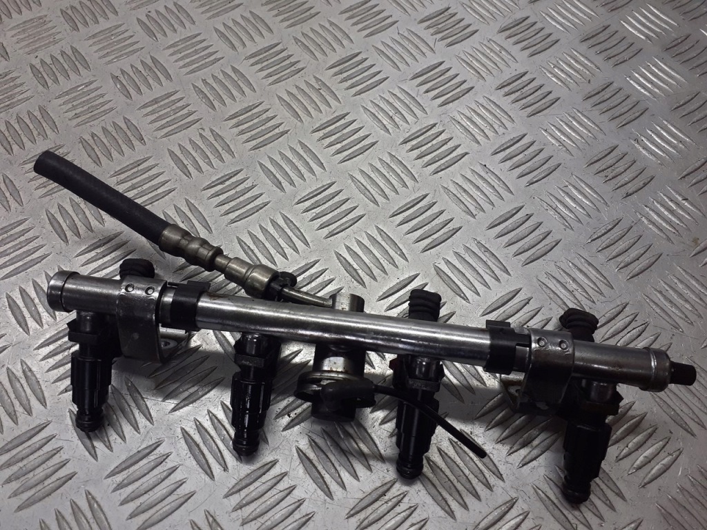 Молдинг упорскування mini cooper r50 1.6 x Ціна