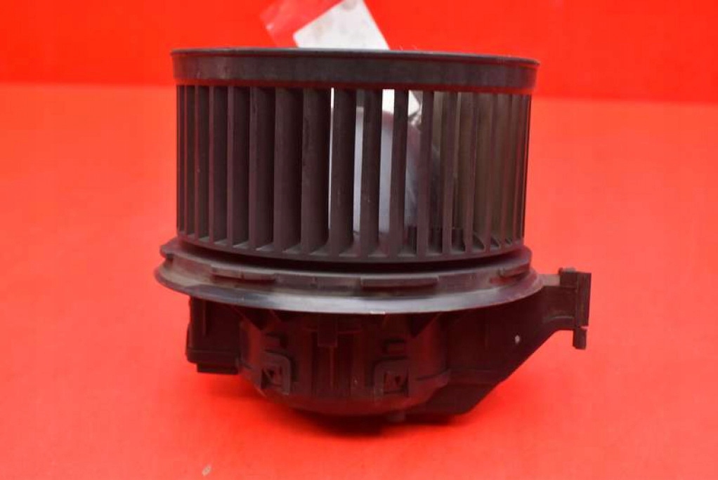 фото №5, Повітродувка вентилятор обдув eu vp8e2h 18456-ab ford fiesta mk7 08-17