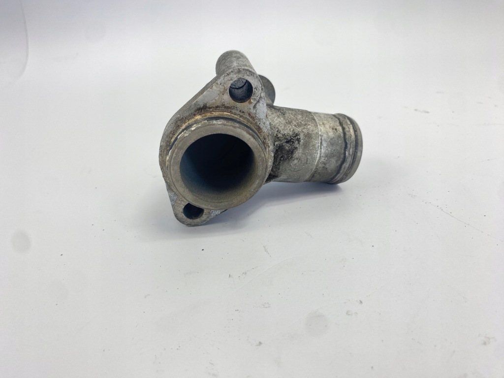 Патрубок корпус термостата mercedes r129 sl w124 e280 e320 m104 1042030431 Недорого
