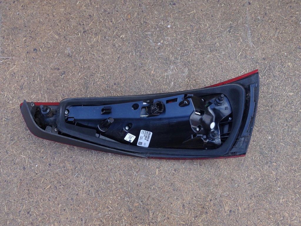 фото №10, Audi q3 8u лампа led крышки левая левый задняя задняя 8u0945093a