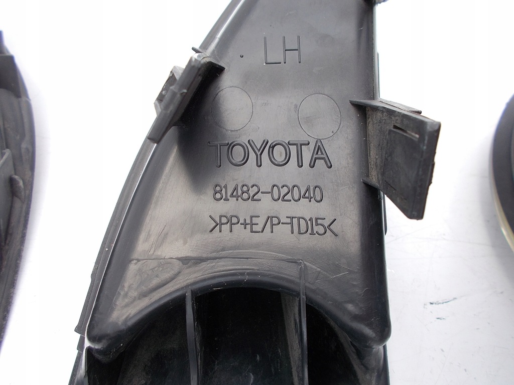 фото №16, Противотуманная фара противотуманные фары решётка решётки toyota auris i