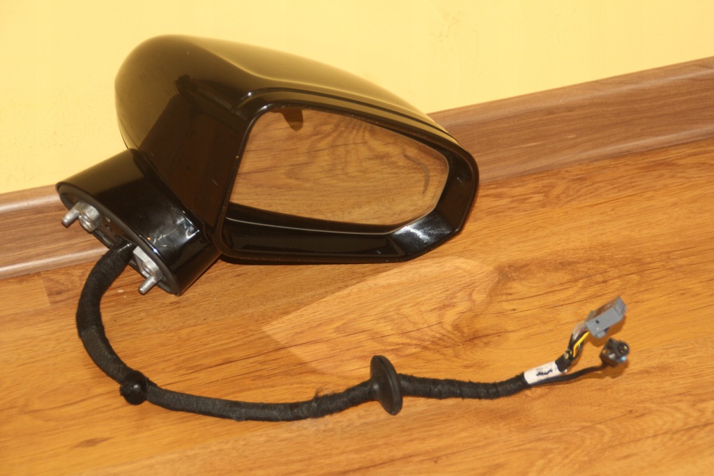 фото №1, S60 iii volvo v60 ii асистент камера 15 pin+1