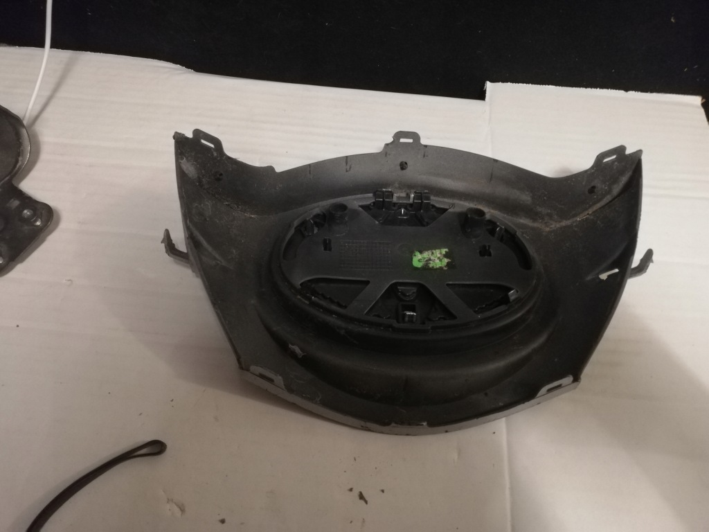 фото №3, Toyota auris ii решётка радиатора решётка радиатора эмблема 53111-02730