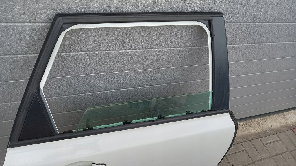 фото №6, Дверь задняя задние правое volvo v50 04-12r