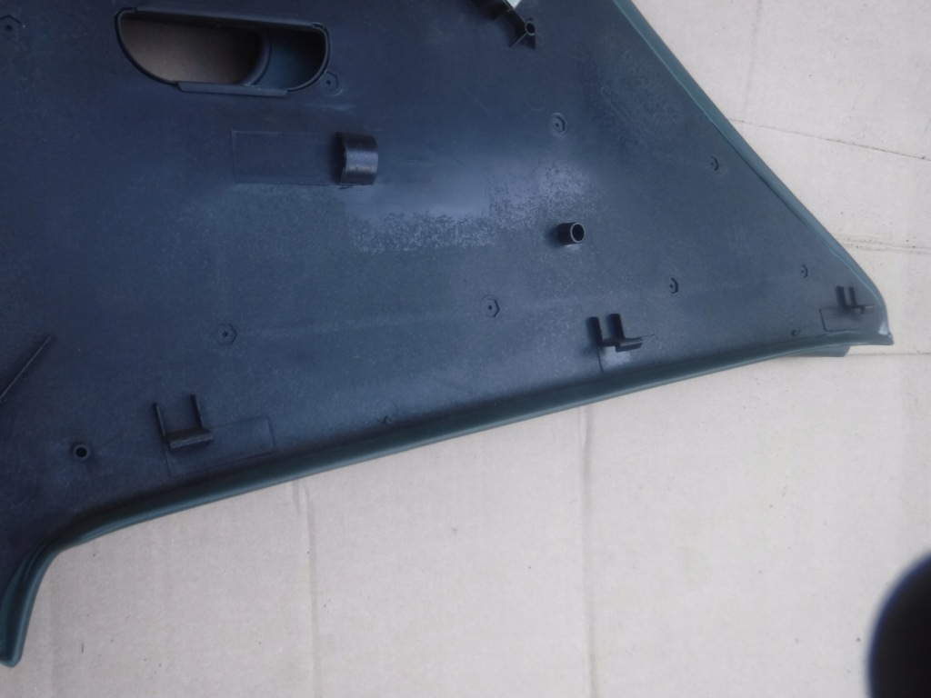 Mercedes w124 захист стійок задніх задній c sedan Недорого