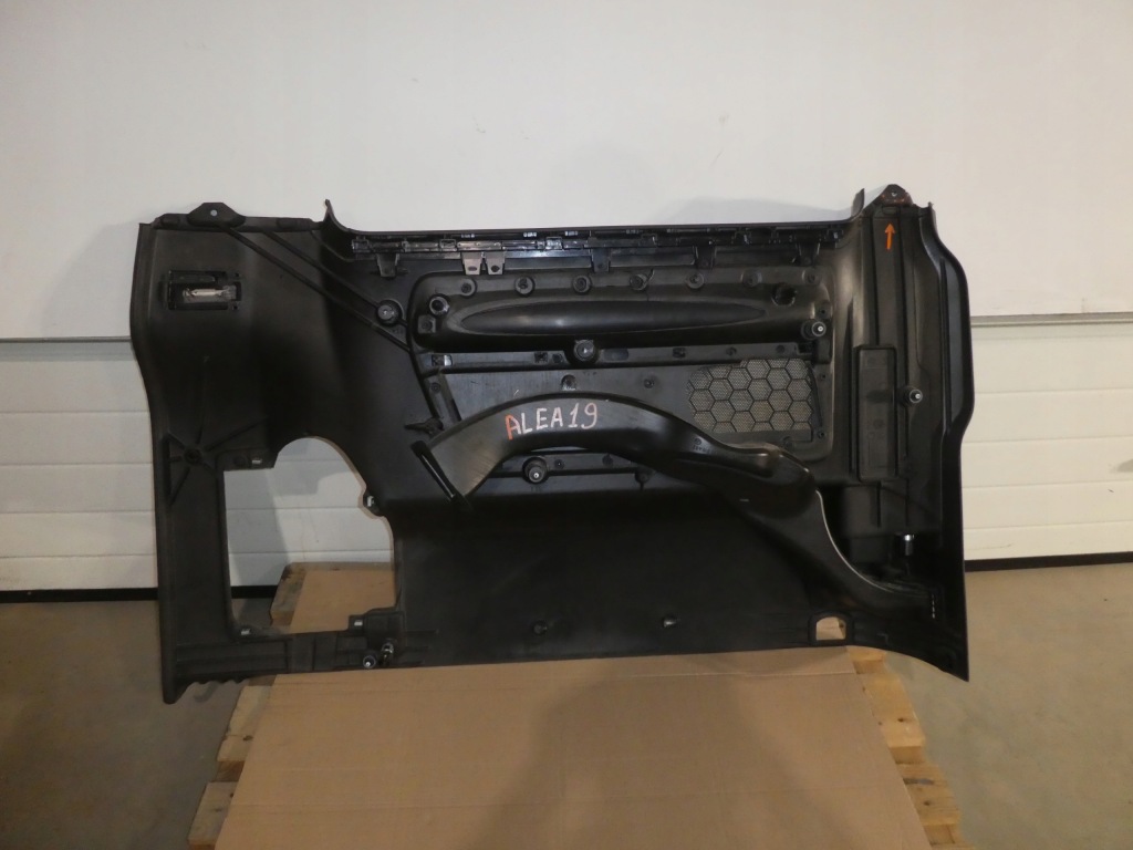 Vw t6 california обивка обшивка задний  правый 7e5686716 Киев