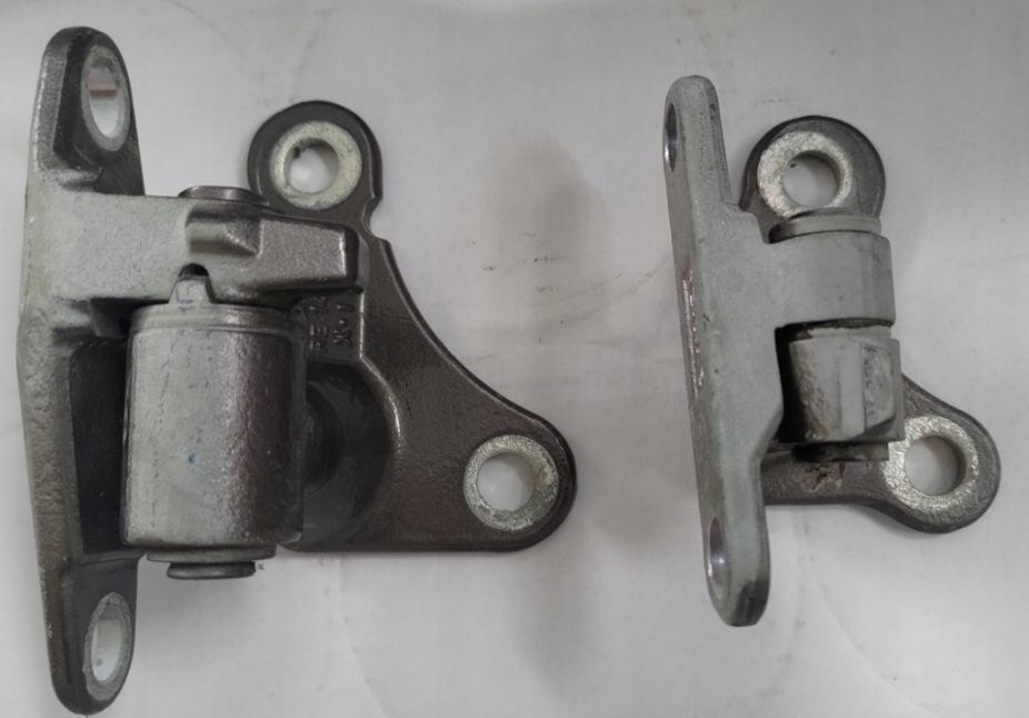 фото №1, Mitsubishi colt cz 04 - 12 петля петли дверь правое