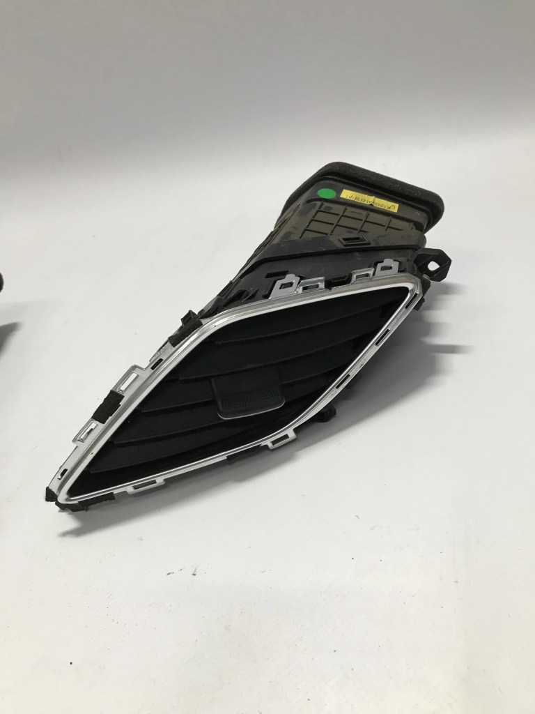 фото №1, Решітка обдув ліва права hyundai i40 vf 11-