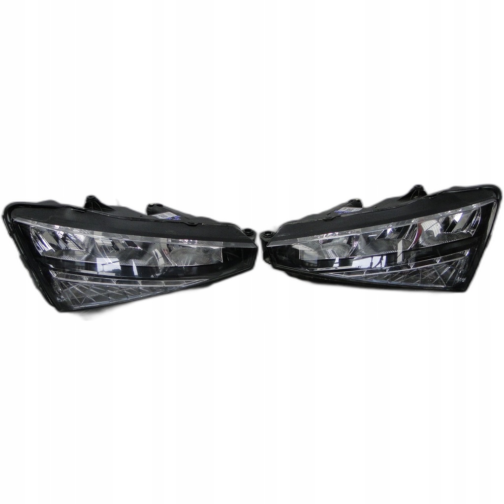 фото №1, Skoda scala 657 лампа перед