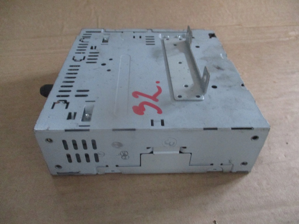 фото №2, Радио радиопроигрыватель cd volvo c30 c70 s40 v50 30732600-1