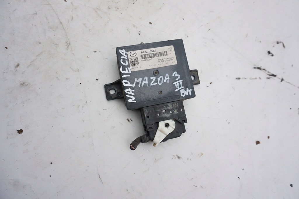 фото №1, Модуль напряжения pe0318572 mazda 3 iii bm