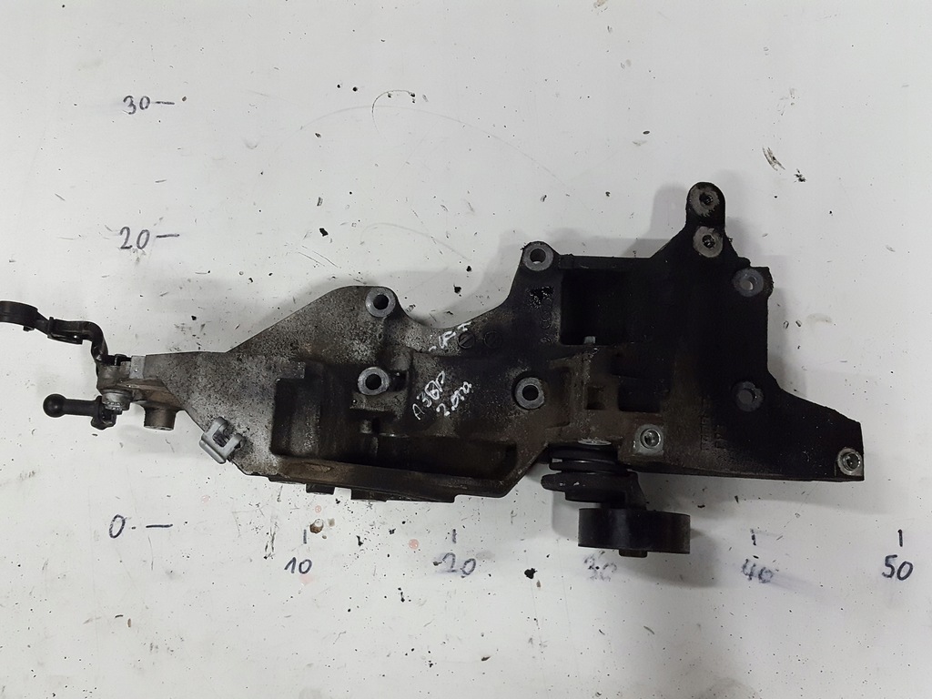 фото №1, Audi a3 8p lift 2.0 tdi cba кронштейн генератора