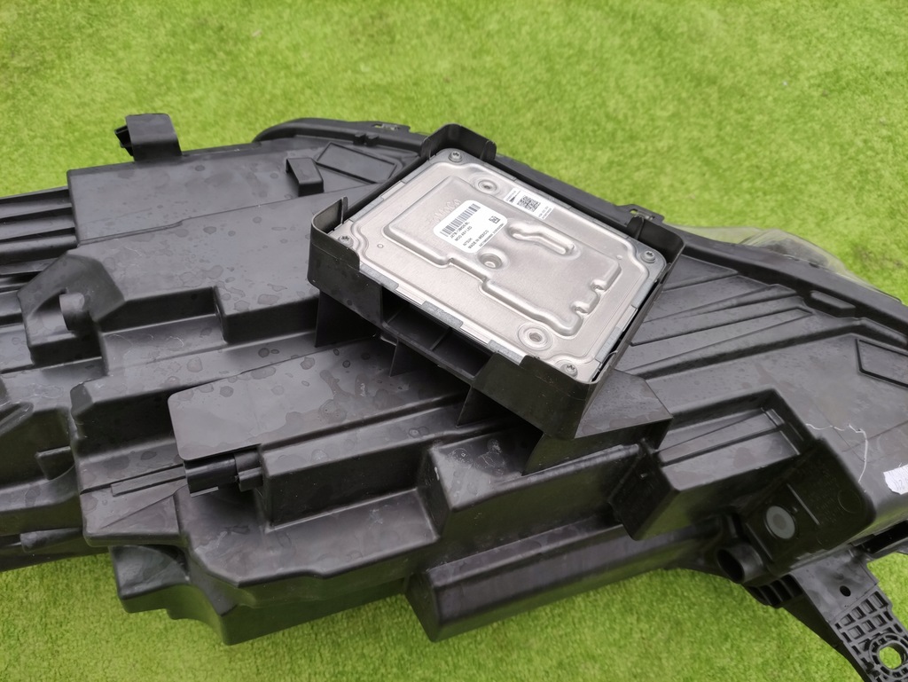 фото №14, Ford kuga mk3 19- лампа права передня перед full led