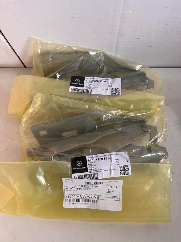 фото №1, Mercedes w167 новий оригінальний петля капот a1678803600