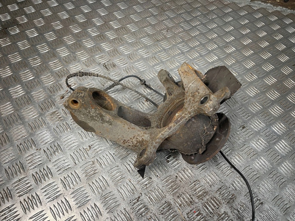 Купити Ступиця колеса передній перед сторона права fiat ducato