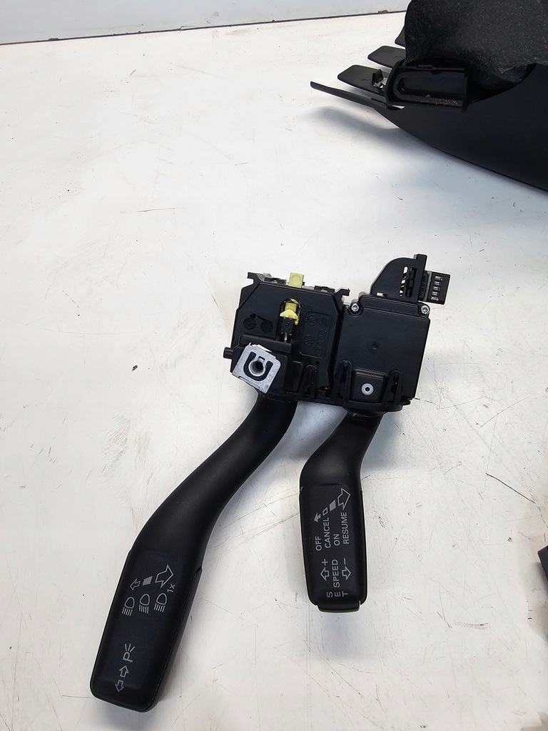 фото №6, Захист колонки керма pod круїз-контроль audi a3 8p 8p0953516a komplett