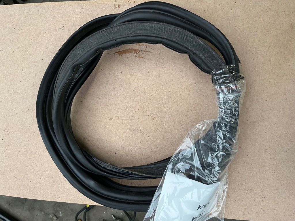 Купити Кузовна прокладка кришки багажника задній alfa romeo giulia 50548806 or