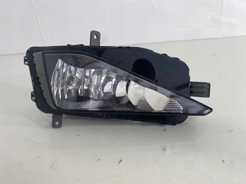 фото №1, Протитуманна фара лівий перед передній vw golf sportsvan lift eu