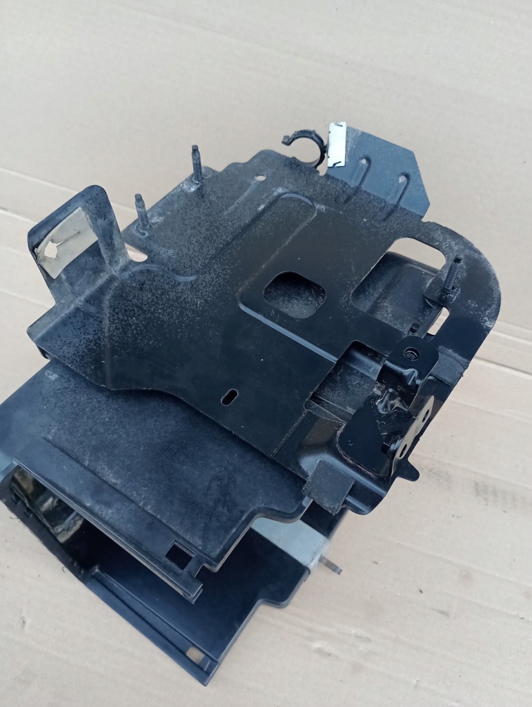 фото №4, Основа акумулятор ford fiesta mk7 lift