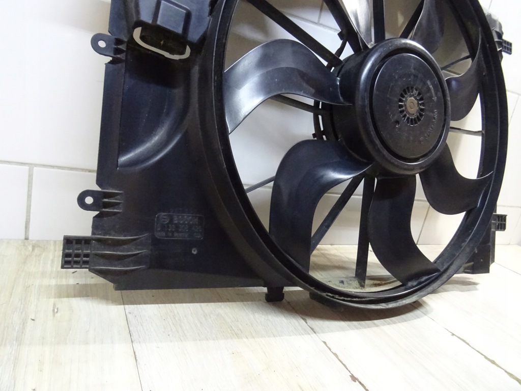 Вентилятор радиатора mercedes a b klasa w176 w246 a2465000064 Оригинал