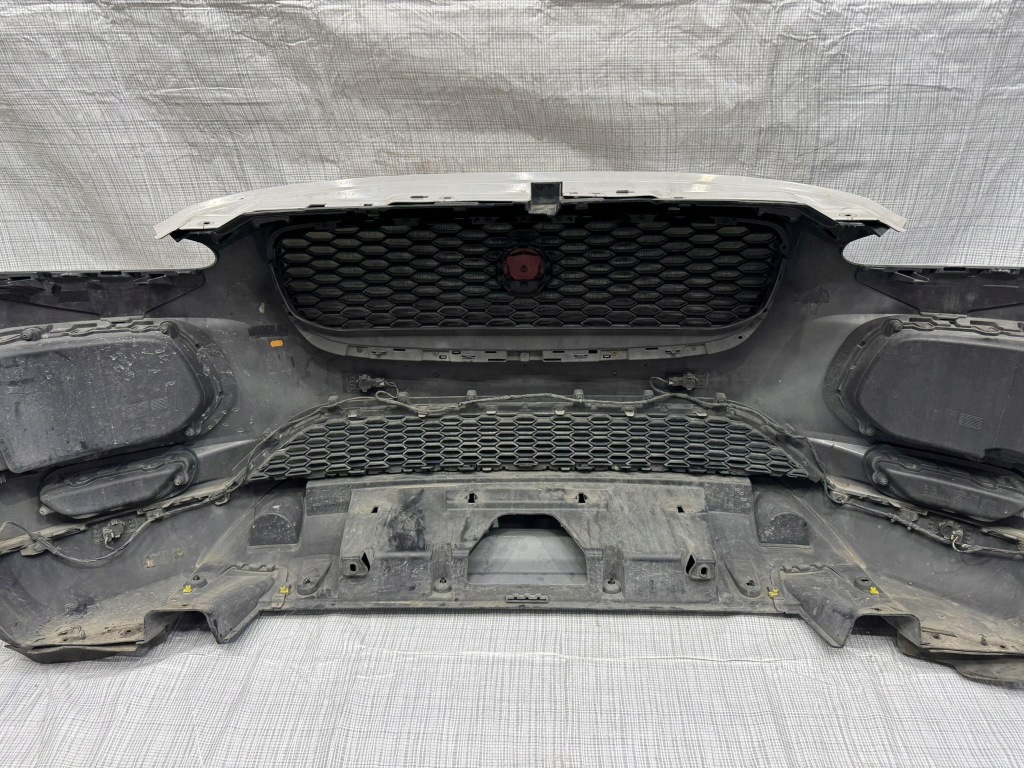 фото №9, Бампер передній 6-pdc jaguar e-pace j9c3-zderzak