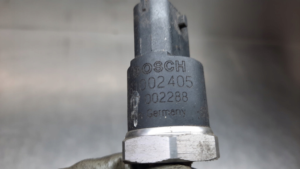 Датчик ciśnenia паливної  fiat punto stilo doblo 1.9 jtd 0281002405 Недорого