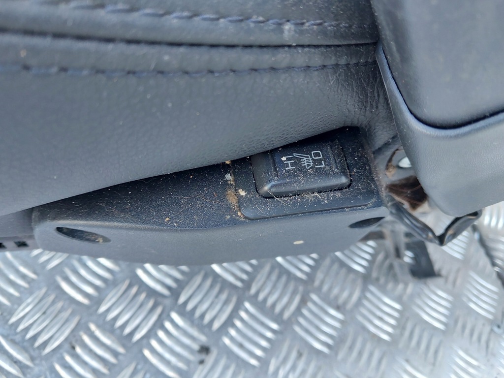 фото №6, Сиденья заднее сиденье кожа mitsubishi asx black edition