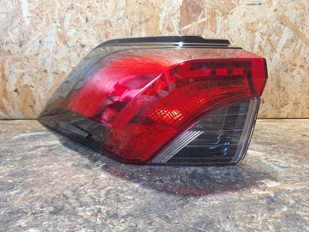 фото №1, Лампа задняя левая w крышка toyota rav4 v 19-23 led 81560-42230