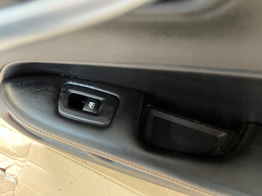 фото №8, Jeep compass ii 1.4it 2018r обшивка оббивка двері правий задня задній