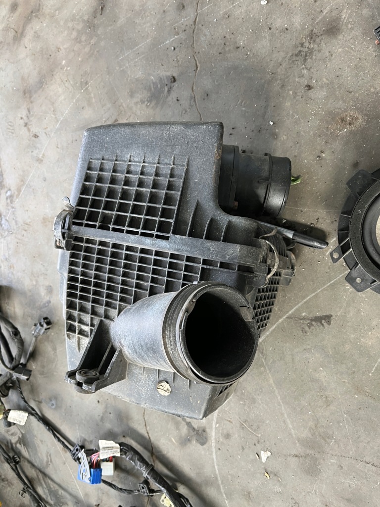 фото №1, Корпус фильтра воздуха hyundai h350 13- 2,5 crdi