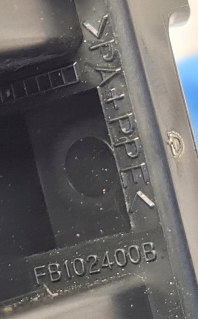 фото №3, Коробка предохранителей mazda rx-8 fb102400b