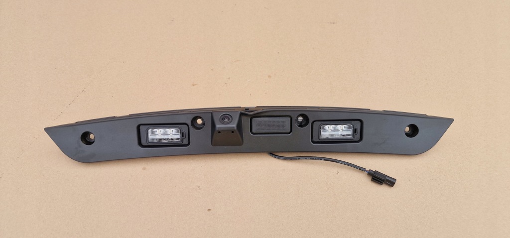 Maserati grancabrio granturismo молдинг камера задній освітлення номерного знака Ціна