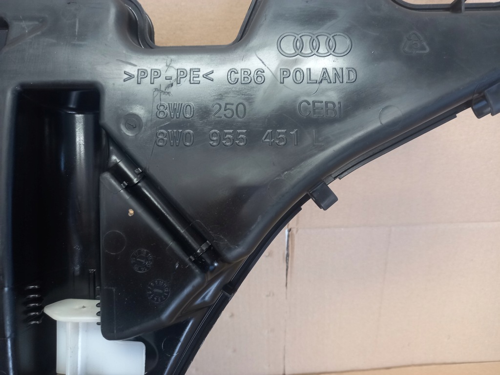 фото №5, Бачок омывателя audi a4 b9 8w0955451l 8k5955647