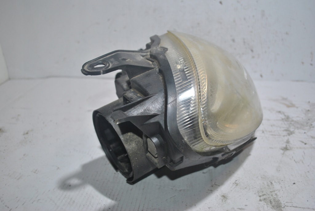Лампа правый перед citroen c8 europa 1494315080 89006368 с Разборки