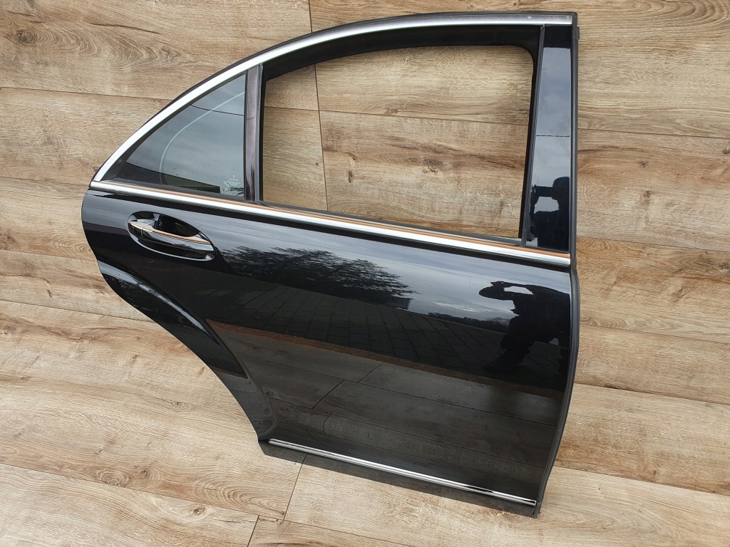 фото №1, Двері праве задня mercedes w221 lift c197 чорні