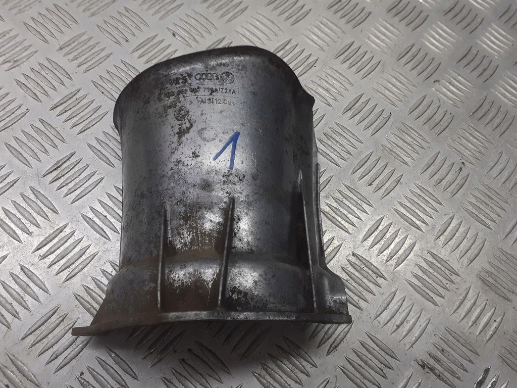 фото №1, Защита полуось audi a6 c6 2.4 8e0407719a