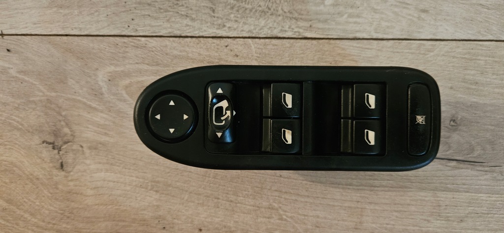 фото №1, 96332289xt панель окон citroen c5