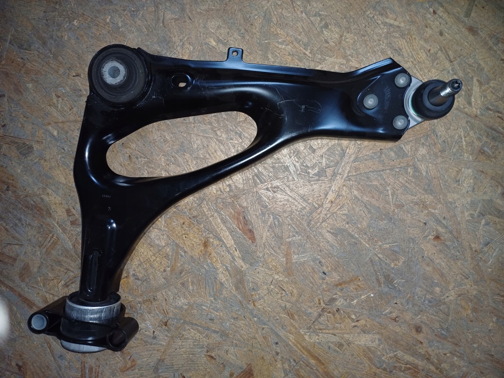 фото №1, Рычаг правое mercedes vito w447 a4473303500 перед