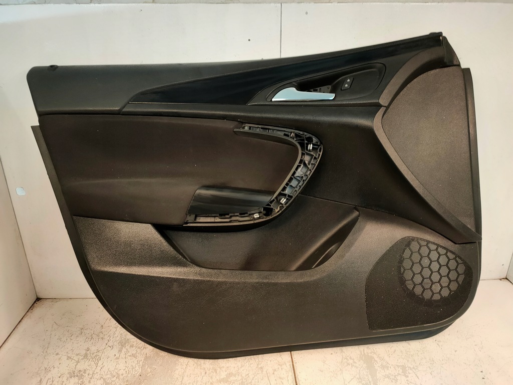 фото №1, Обшивка передний левый дверь opel insignia a