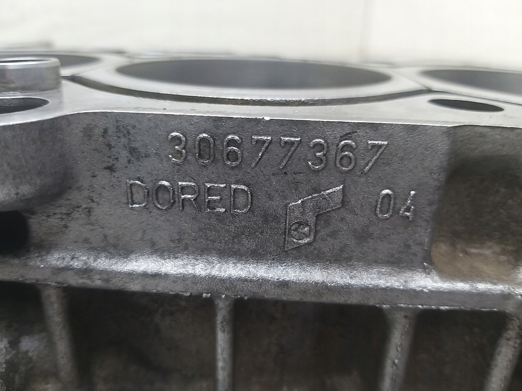 фото №15, Блок двигателя s60 s80 xc90 xc7 volvo 2.4 d d5244t 185km 2.4d5 30677367