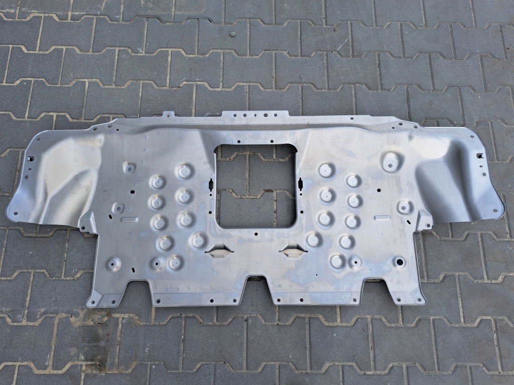 фото №1, Стена защита задняя mercedes w223 a2236402301 idelana