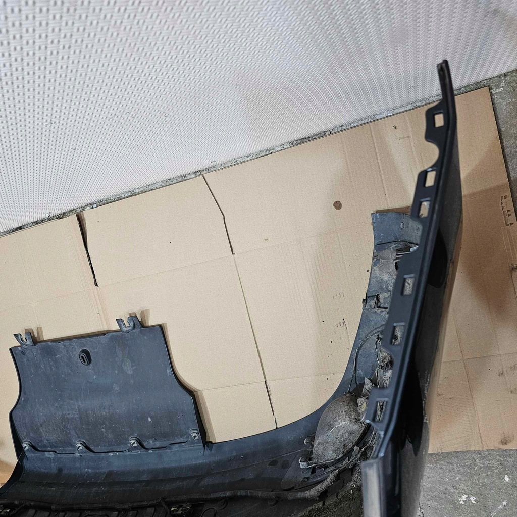 фото №7, Jaguar f-pace x761 бампер задня задній lkt 4 pdc kompletny