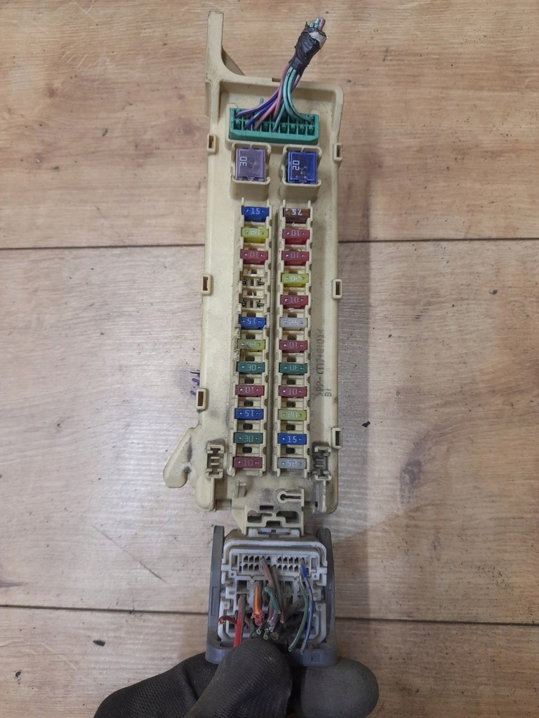 фото №1, Коробка запобіжників mazda mpv lx