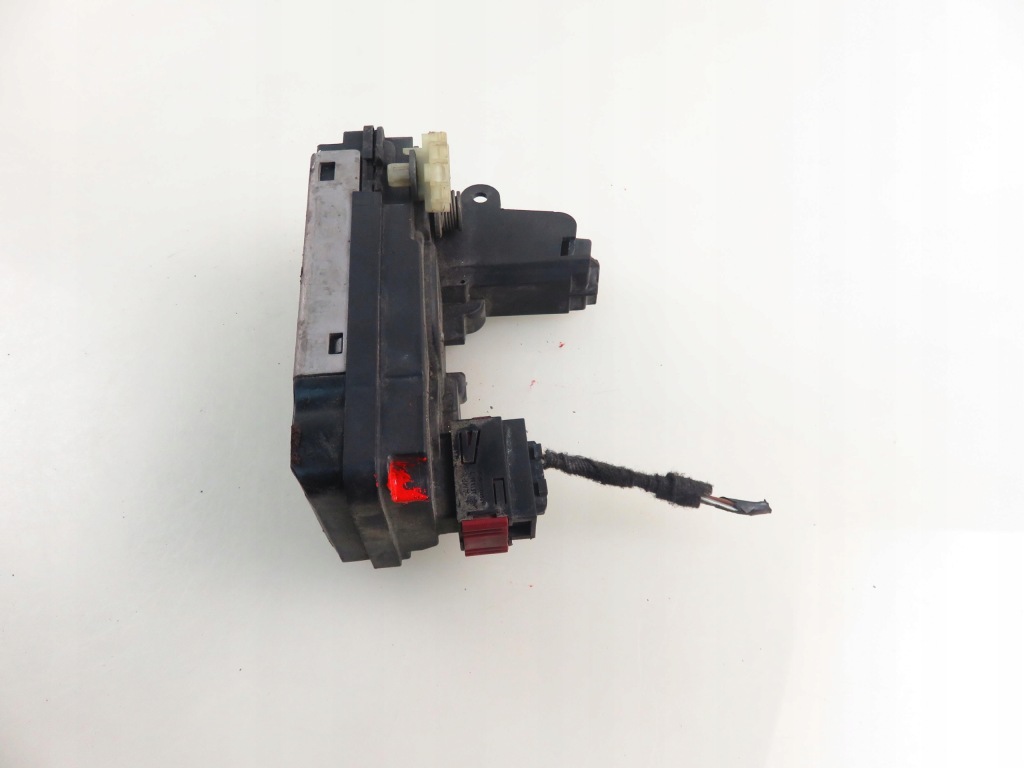 фото №6, Замок левый задний opel zafira b a05 13210738pu