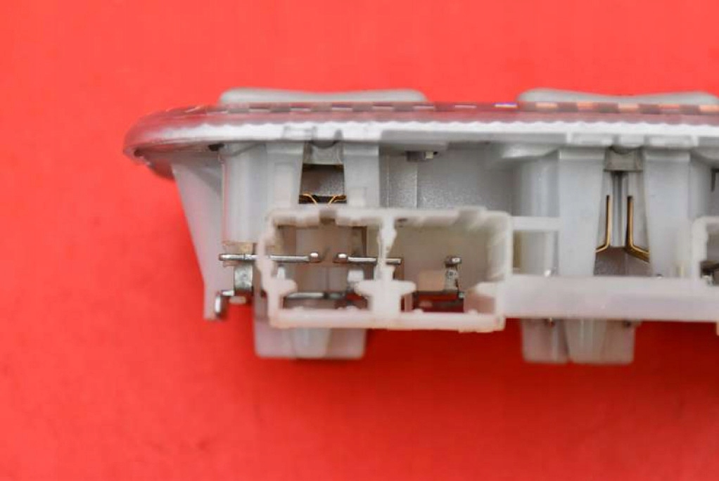 фото №8, Лампа освещение салона перед 9680713880 citroen c5 ii x7 iii 08-17