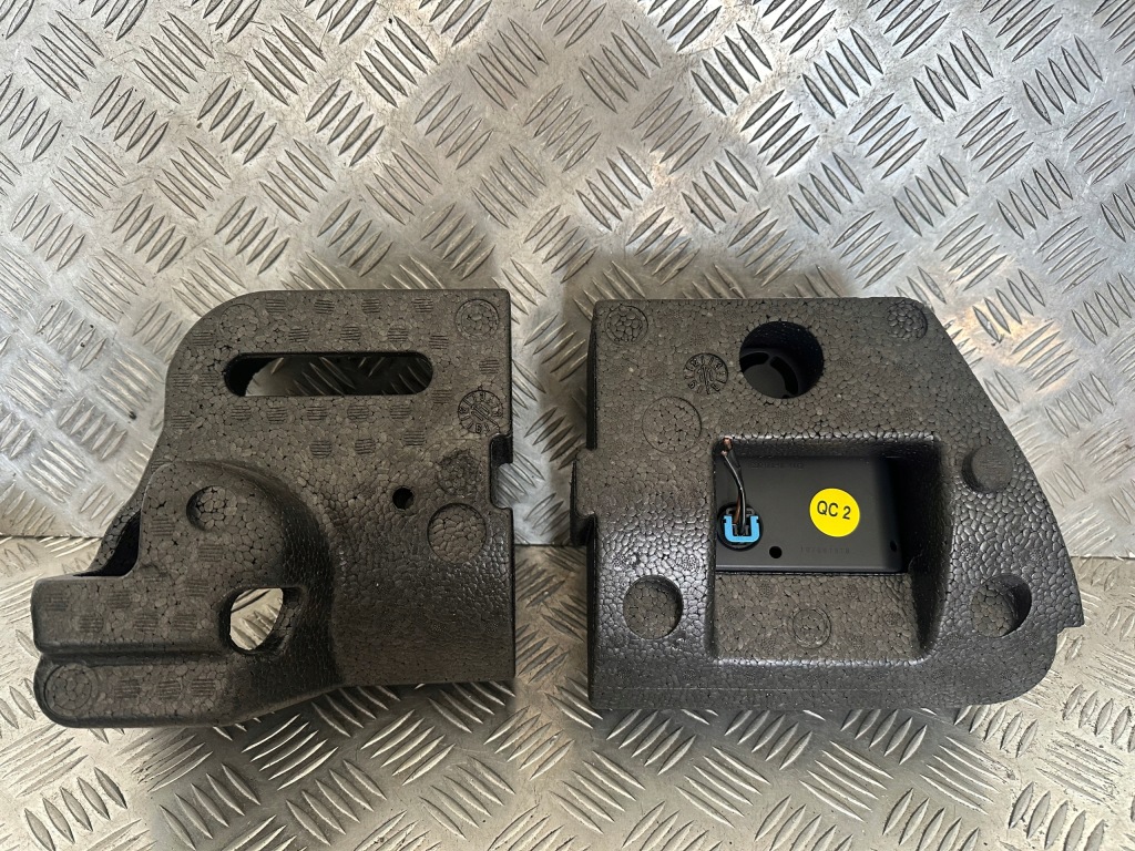 Opel meriva b компресор вушко болт пінополістирол 328912134 в Україні